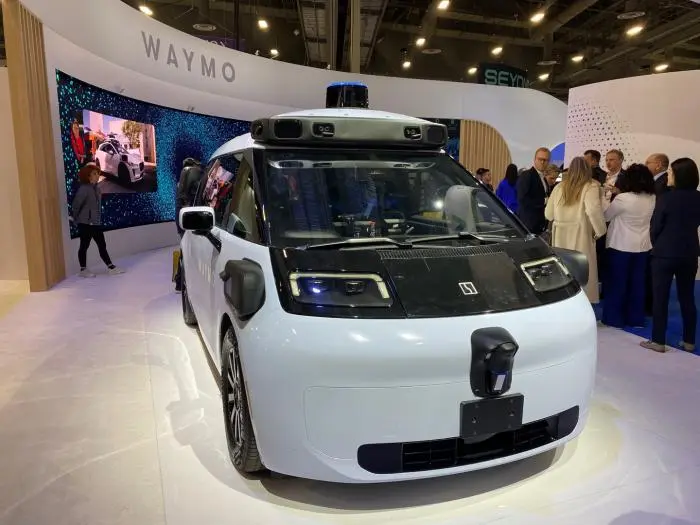 2025 IT 트렌드, CES가 주목한 5대 키워드 완벽 정리